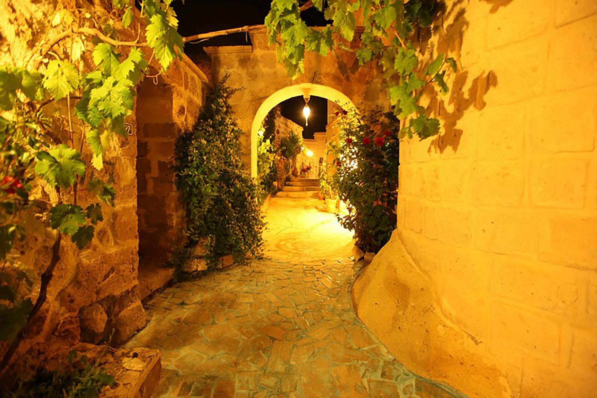 Blue Valley Cave Hotel Ürgüp Exterior foto